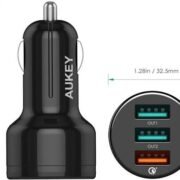 aukey-car-charger-with-quick-charge-3-0-2-usb-ports